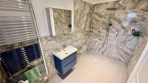 Photo 7- click for photo gallery